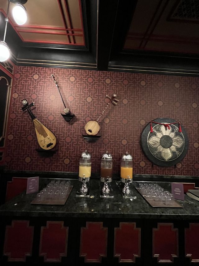 迪士尼大冒險家餐廳嘆半自助午餐