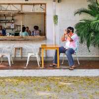 ลากแฟน​ลากครอบครัวไปนอนวิลล่าน่ารักใกล้หาดชะอำ