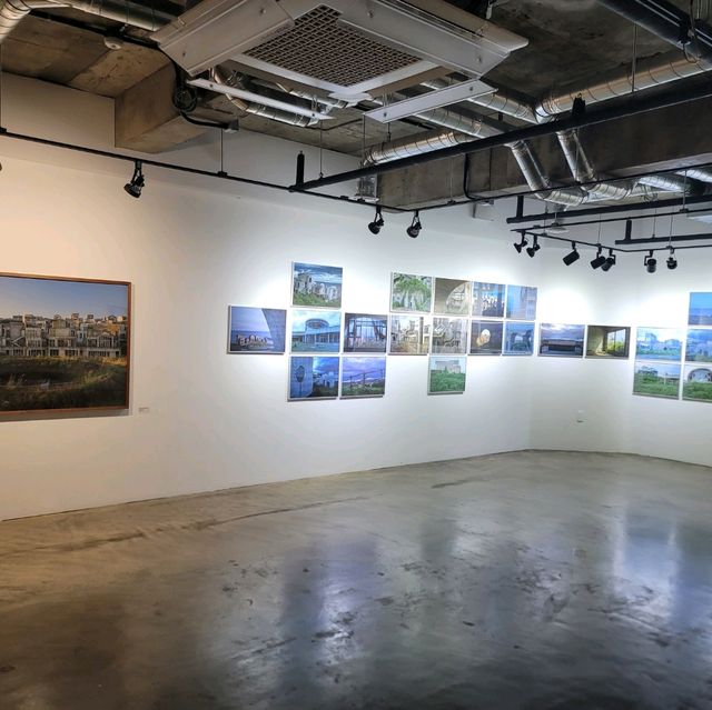 제주여행 중 멋진 전시를 볼 수 있는 산지천갤러리
