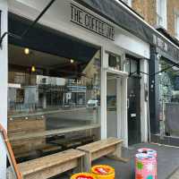 LOVELY CAFE WITH GOOD COFFEE IN LONDON!