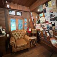 Road Dripper ร้านกาแฟเล็กๆ รสชาตดี ชาเขียวอร่อย