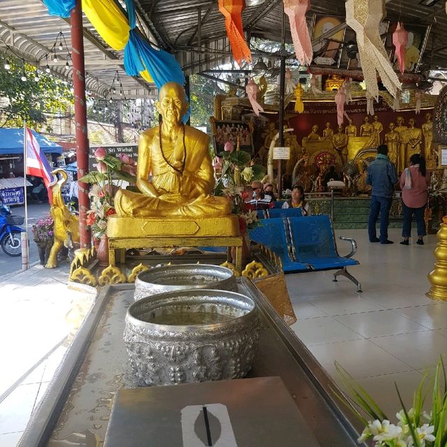 อนุสาวรีย์ครูบาศรีวิชัย เชียงใหม่