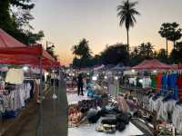 ตลาดมืด ณ หลวงพระบาง