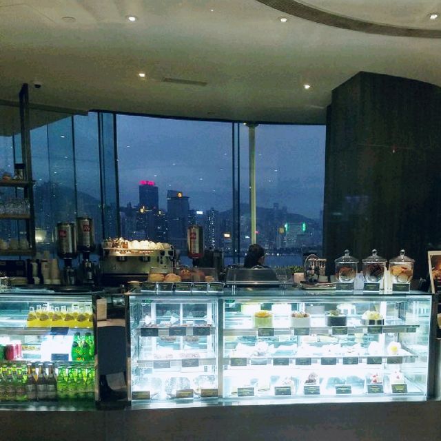 九龍海逸君綽酒店 ，大堂超級富麗堂皇！