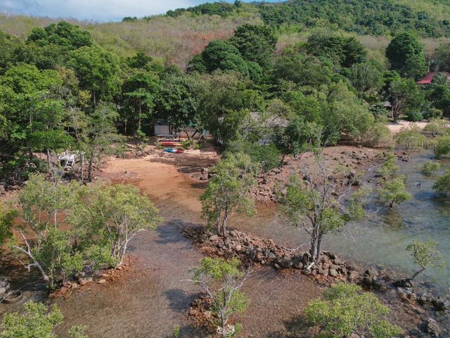Rock View Terrace Koh Pu คาเฟ่ลับเกาะปู