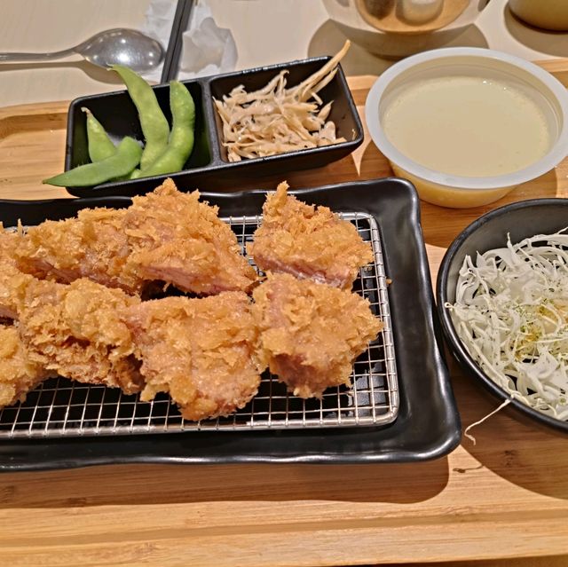高雄夢時代美食分享~京厚屋 豬排專賣店 吃到飽餐廳