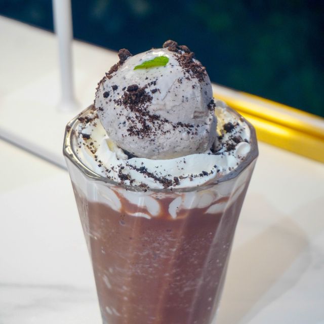 【慢活感覺的簡約Cafe】