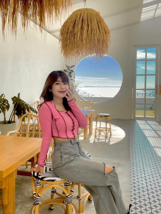 หนีแมวมา 𝙑𝙤𝙣𝙜𝙤𝙡𝙚. 𝙗𝙚𝙖𝙘𝙝 𝙘𝙖𝙛𝙚 🏝