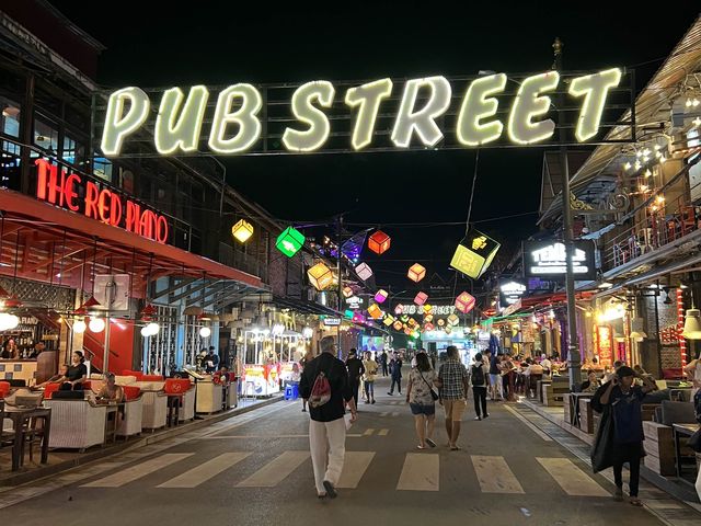 ร้านอาหารกัมพูชาในย่านpub street บรรยากาศดี