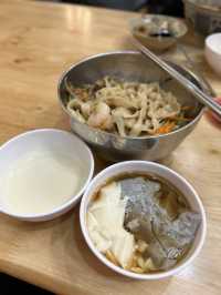 ［苗栗/頭份］ 老皮牛肉麵頭份尚順店🐂｜被牛肉麵耽誤的豆花店 免費豆花超好吃💥 