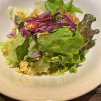 與箱根小王子博物館一街之隔的Café riposo