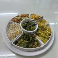 ร้านขนมจีนภูเก็ต รสจัดจ้าน ย่านสะพานหิน