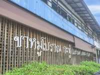คาเฟ่ข้าวขาหมูภูเก็ต อร่อยริมบึงสุดชิลล์ 