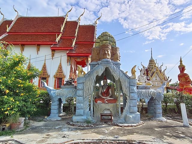วัดคุ้งท่าเลา