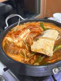 韓国【江陵】有名地の美味しいスンドゥブ屋さん