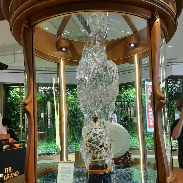 The Amazing Contemporary Design of K11 Musea😍