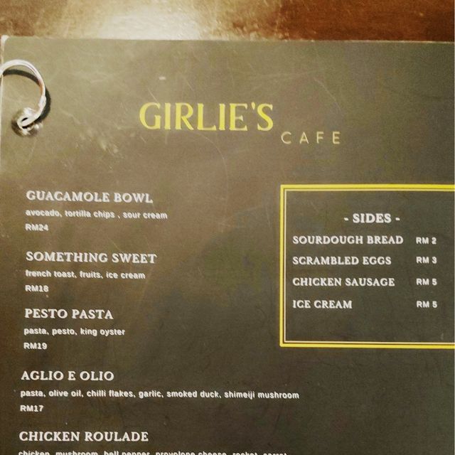 Girlie's Café