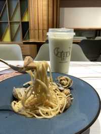 台式小店小茶角：口碑佳，牛角包和意粉系列受歡迎