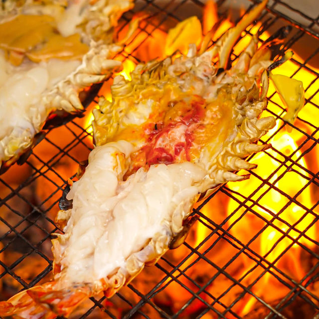 The Glass House ร้านอาหารติดทะเลหาดนาจอมเทียน