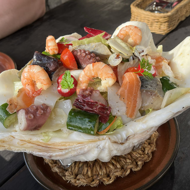 【神奈川🌊】海を見渡せる大人気店でランチ🐚