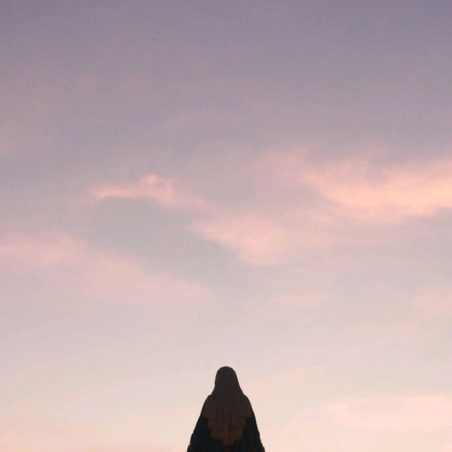 พามาชมอาสนวิหารพระนางมารีอาปฏิสนธินิรมล 