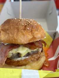 🍔 Highway Cafe @บางแสน ชลบุรี 