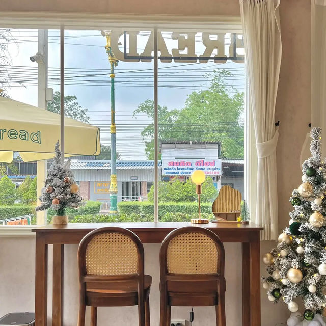 คาเฟ่สไตล์ยุโรปฟีลฝรั่งเศสน่ารักใสกรุบ