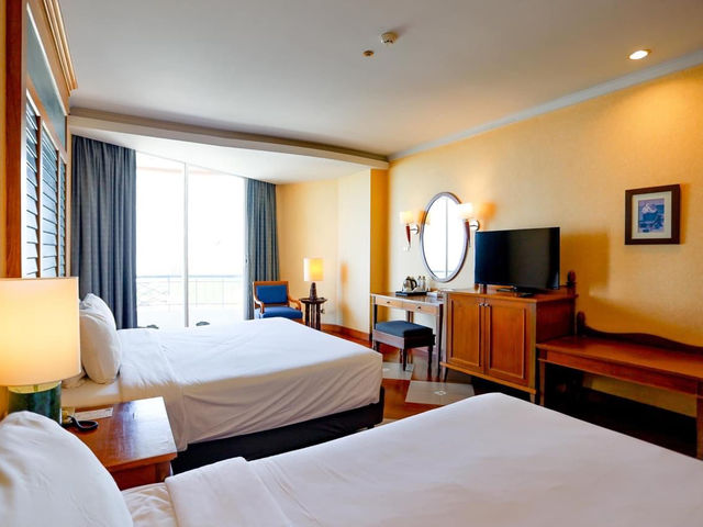 Long Beach Garden Hotel & Pavilions
