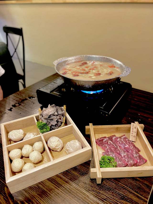 尖沙咀上樓火鍋店🍲