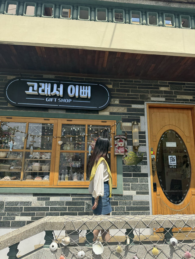 해운대 해리단길에 위치한 소품샵 원탑 고래서이뻐