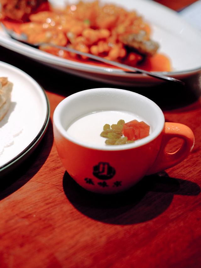 【京味張．北京烤鴨店】：古典風味，烤鴨口碑好
