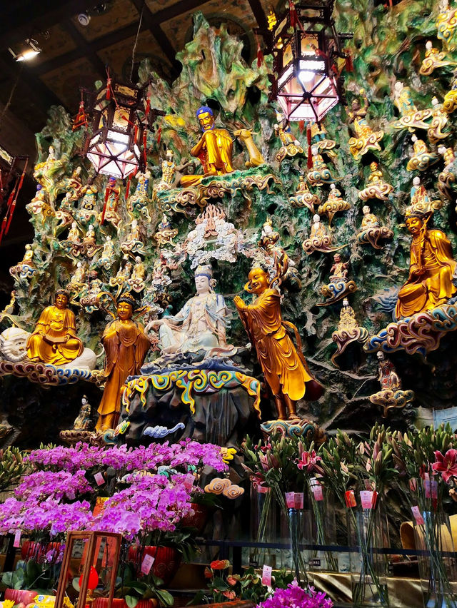 Longhua Pagoda