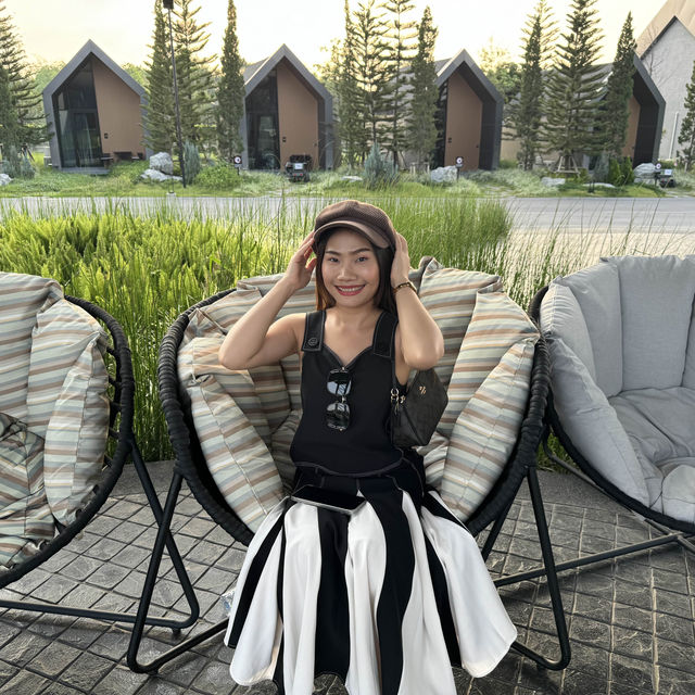 See stat&forest resort ค่าเฟ่เครื่องบินสกลนคร