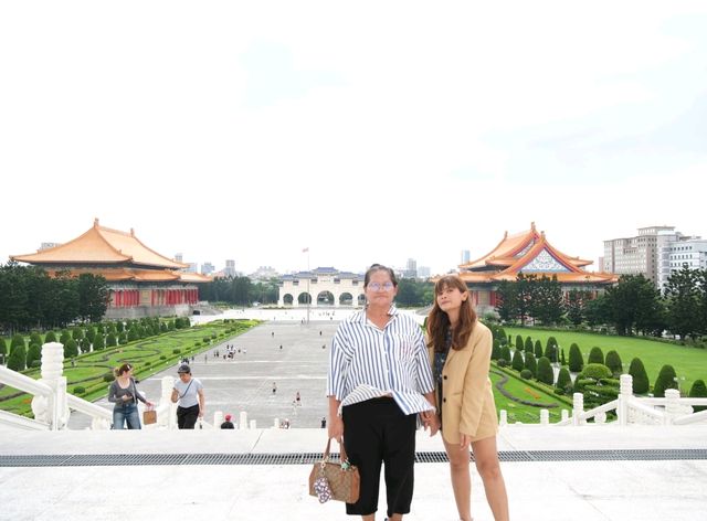 ⭐เที่ยวชมอนุสรณ์สถานเจียงไคเชก ไทเป