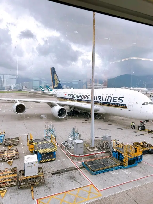 My Memorable Experience at Hong Kong International Airport