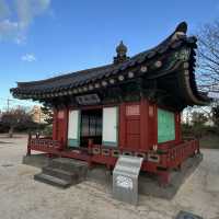 Gwandeokjeong Palace