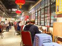 女人街食飯公司 Ladies Street Sik Faan Co.