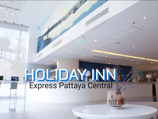 มาพัทยาแวะพัก Holiday Inn express Pattaya 