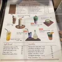 .เติมกาแฟ..คาเฟ่บ้านต้นไม้