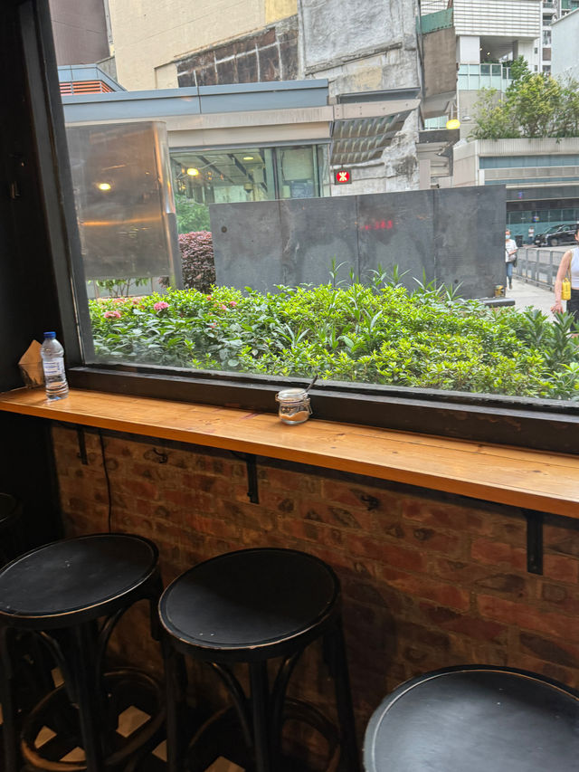 HONGKONG IS THE BEST ‘WINSTONS COFFEE’
