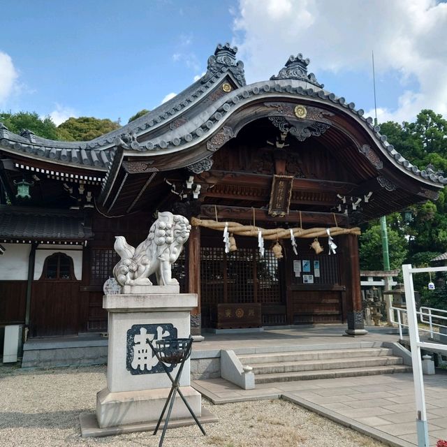 手水舎が見どころの「熊野神社」