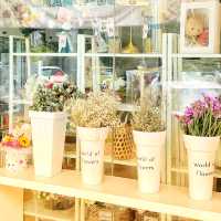 🇲🇾 Mona Liza Cakery: Sweet Treats and Unique Gifts