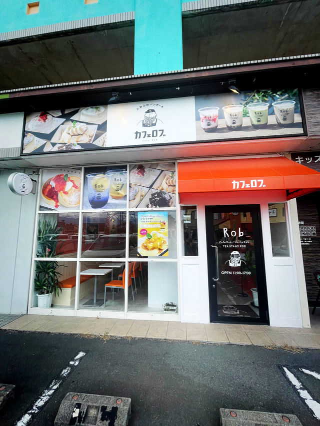 【長野県/茅野　フワフワパンケーキ🥞とカワイイ色のピーチロゼレモネード🍋】
