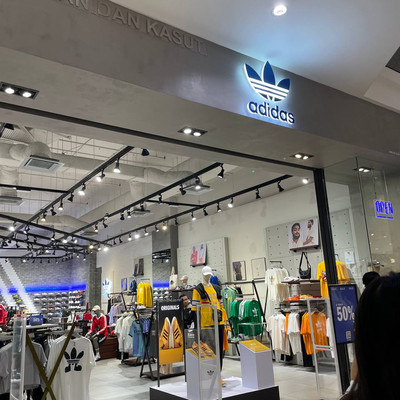Shopping at paradigm mall Trip Johor