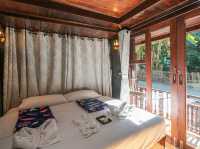บ้านน้อยกลอยใจ แม่กำปอง