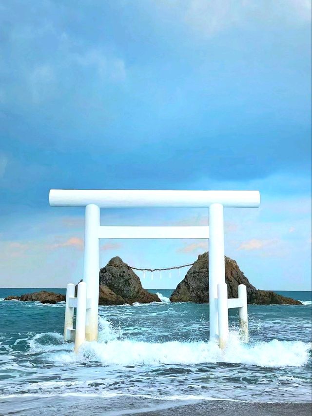  【海灘】日本海攤百選福岡縣二見浦：藍色時刻夢幻景色
