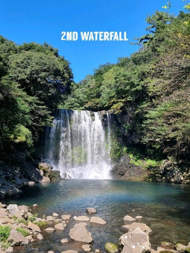 🇰🇷 The Romantic Legend of Cheonjeyeon Waterfalls 📍Jeju Island