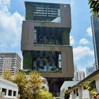 Luxurious Relaxation at Pan Pacific Singapore’s Infinity Pool