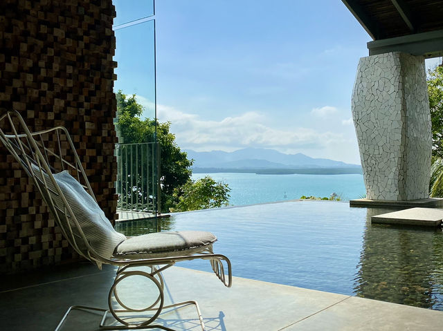 Luxury Hotel กับวิวแหลมยามูสวยๆ 