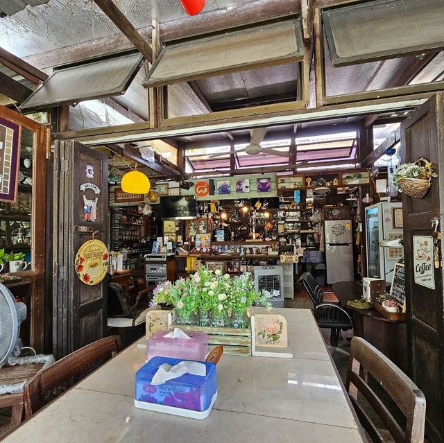 eight de klong